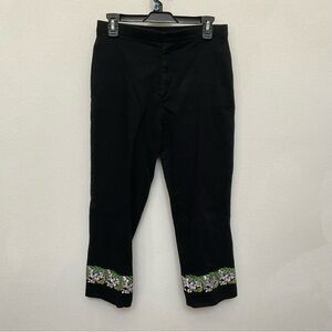 David Paul Black Cotten Blend Capris with Floral Embroidery Size 6 Pull On
